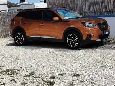 Usata Peugeot 2008 Allure 102 CV (75 kW) 2021 Arancione SUV