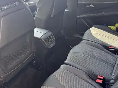 Usado Peugeot 5008 131 CV (96 kW) 2022 SUV