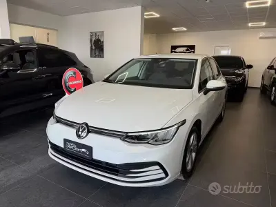 Usata VW Golf VIII Style 116 CV (85 kW) 2021 Bianco Berlina