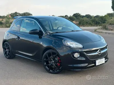 Usata Opel Adam Edition 150 CV (110 kW) 2017 Nero Utilitaria