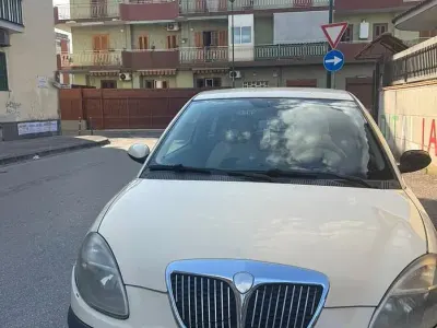 Usata Lancia Ypsilon 80 CV (58 kW) 2004 Utilitaria