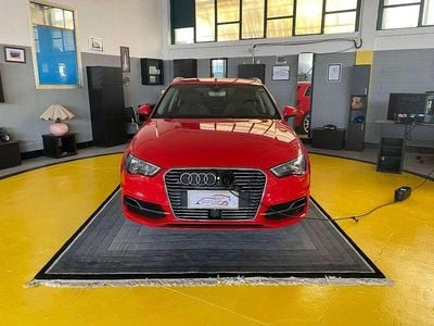 Usata Audi e-tron Ambition 150 CV (110 kW) 2016 Rosso SUV