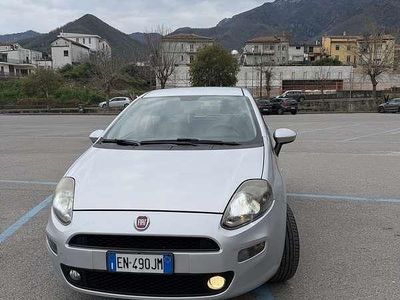 Usata Fiat Punto Lounge 77 CV (56 kW) 2013 Utilitaria