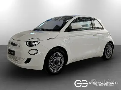 Usata Fiat 500e La Prima 42 kW (58 CV) 2023 Bianco Berlina