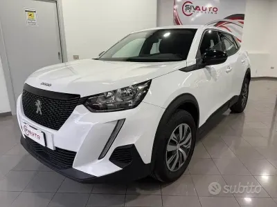 Usata Peugeot 2008 Active 110 CV (80 kW) 2022 Bianco SUV