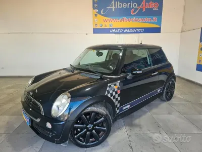Usata Mini One D 88 CV (64 kW) 2006 Nero Utilitaria