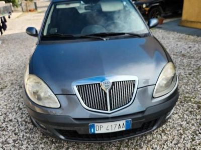 Usata Lancia Ypsilon 60 CV (44 kW) 2008 Grigio Utilitaria