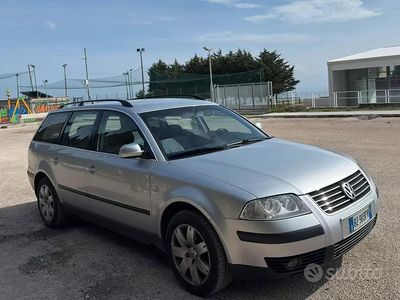 Usata VW Passat 130 CV (95 kW) 2002 Grigio Station wagon