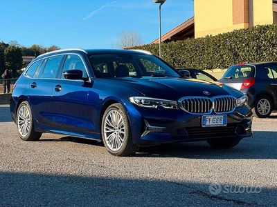 Usata BMW 320 Luxury Line 190 CV (139 kW) 2019 Blu Station wagon