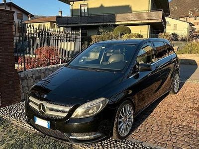 Usata Mercedes B200 Executive 136 CV (100 kW) 2013 Nero Utilitaria