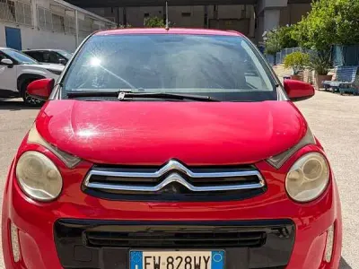 Usata Citroën C1 PureTech 82 CV (60 kW) 2015 Rosso Utilitaria