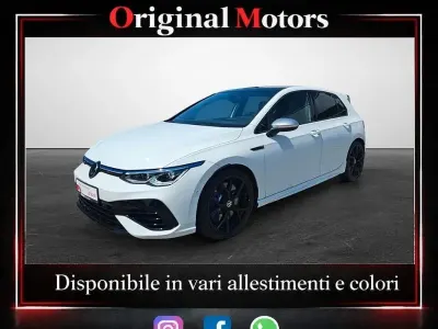 Usata VW Golf VIII R 320 CV (235 kW) 2022 Bianco Berlina