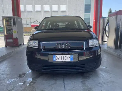 Usata Audi A2 75 CV (55 kW) 2001 Nero Utilitaria