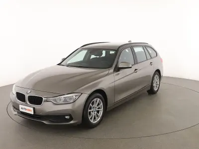 Usata BMW 318 Advantage 150 CV (110 kW) 2018 Argento Station wagon