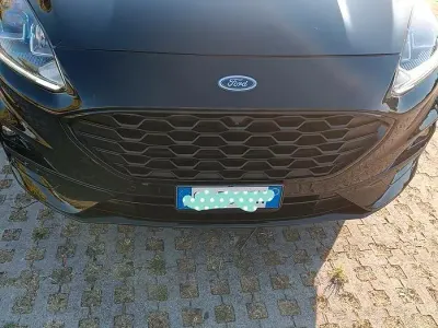 Usata Ford Kuga ST-Line 120 CV (88 kW) 2022 Nero SUV