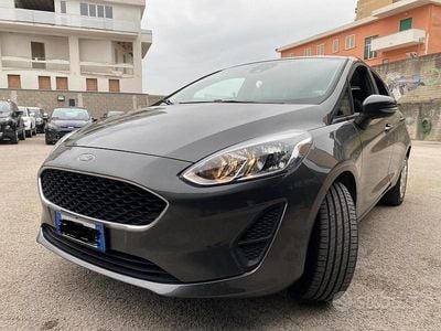 Usata Ford Fiesta 86 CV (63 kW) 2019 Grigio Utilitaria
