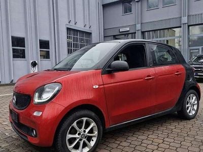 Usata Smart ForFour Passion 90 CV (66 kW) 2017 Cadmium red Utilitaria