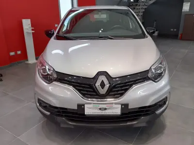 Usata Renault Captur Business 90 CV (66 kW) 2018 Argento SUV