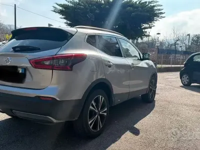 Usata Nissan Qashqai N-Connecta 116 CV (85 kW) 2019 Grigio SUV