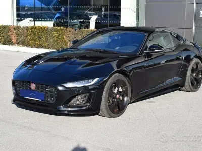 Usata Jaguar F-Type R-Dynamic 300 CV (220 kW) 2022 Nero Coupé