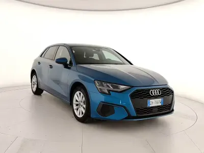 Usata Audi A3 Advanced 150 CV (110 kW) 2021 Blu Berlina