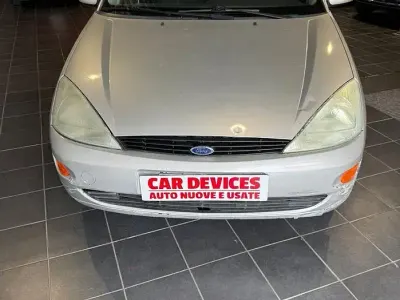 Usata Ford Focus 90 CV (66 kW) 2000 Grigio Station wagon