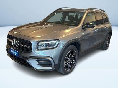 Mercedes GLB200