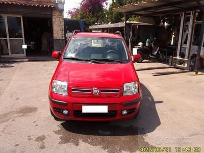 Usata Fiat Panda Dynamic 75 CV (55 kW) 2011 Rosso Utilitaria
