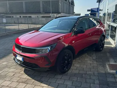 Usata Opel Grandland X GS Line 131 CV (96 kW) 2022 Rosso SUV