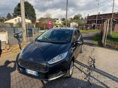 Begagnad Ford Fiesta ST-Line 75 HK (55 kW) 2017 Grå Sedan