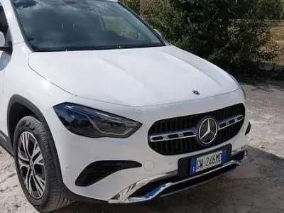 Usata Mercedes GLA180 Advanced 116 CV (85 kW) 2024 Bianco SUV