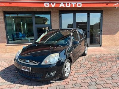 Usata Ford Fiesta 68 CV (50 kW) 2008 Nero Utilitaria