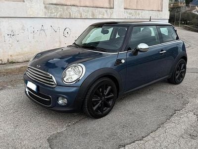 Usata Mini Cooper D 112 CV (82 kW) 2013 Blu Utilitaria