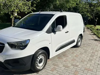 Usata Opel Combo 105 CV (77 kW) 2020 Monovolume