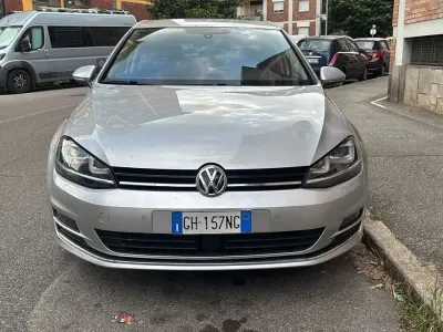 Usata VW Golf VII LOUNGE 110 CV (80 kW) 2015 Berlina
