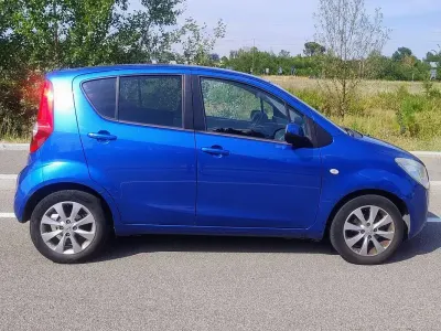Usata Opel Agila 94 CV (69 kW) 2013 Blu/azzurro Utilitaria