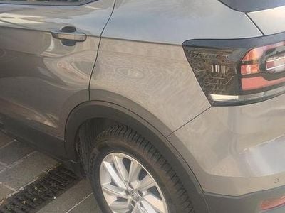 Usata VW T-Cross 95 CV (69 kW) 2019 Grigio SUV