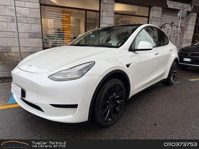 Usata Tesla Model Y Standard Range 219 kW (299 CV) 2024 Bianco SUV