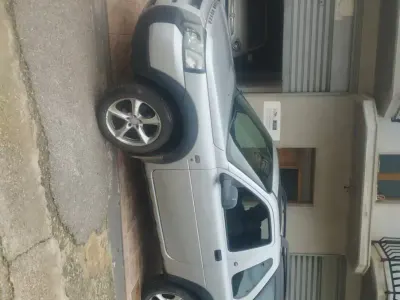 Usata Land Rover Freelander 109 CV (80 kW) 2004 Argento SUV