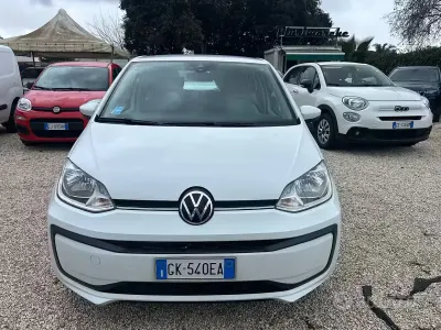 Usata VW up! Move 65 CV (47 kW) 2022 Bianco Utilitaria