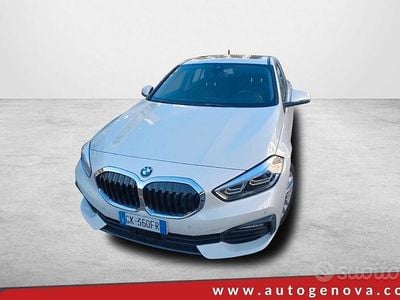 Usata BMW 118 Advantage 150 CV (110 kW) 2022 Bianco Utilitaria
