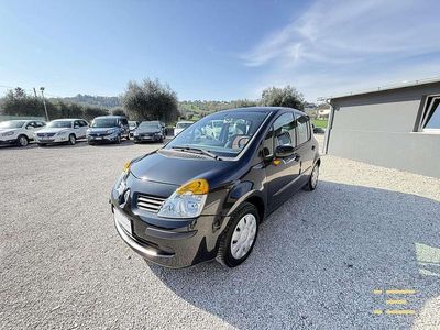 Usata Renault Modus 75 CV (55 kW) 2006 Nero Monovolume