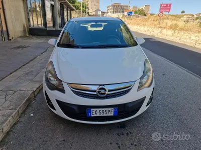 Usata Opel Corsa 85 CV (62 kW) 2014 Bianco Utilitaria