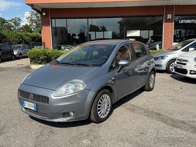 Usata Fiat Grande Punto Dynamic 65 CV (47 kW) 2009 Grigio Utilitaria