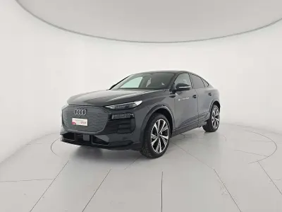 Nuova Audi Q6 e-tron Advanced 100 kW (136 CV) 2025 Grigio SUV