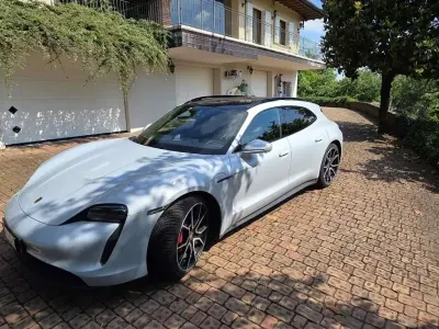 Usata Porsche Taycan Sport Turismo 139 kW (190 CV) 2022 Station wagon