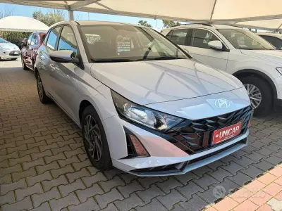 Nuova Hyundai i20 100 CV (73 kW) 2026 Utilitaria