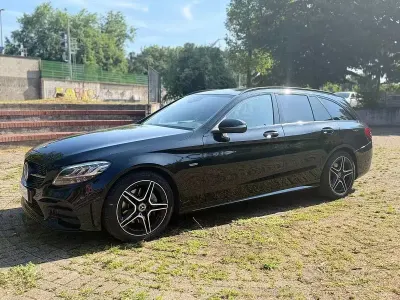 Usata Mercedes C220 Premium 194 CV (142 kW) 2021 Nero Station wagon
