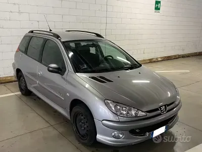 Usata Peugeot 207 95 CV (69 kW) 2007 Grigio Station wagon