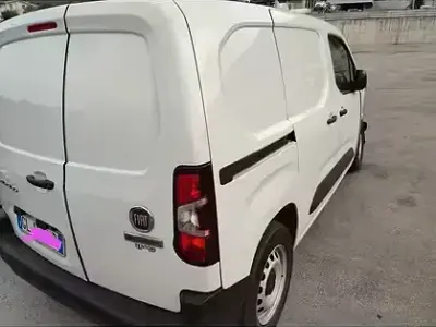 Usata Fiat e-Doblò 56 kW (77 CV) 2023 Bianco Monovolume